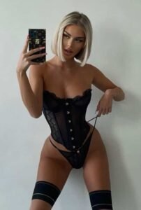 Anette – Hot Diva Striptease Escort in Amsterdam