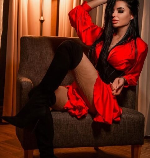 Red light girl Amsterdam Escort Hotel Valerya