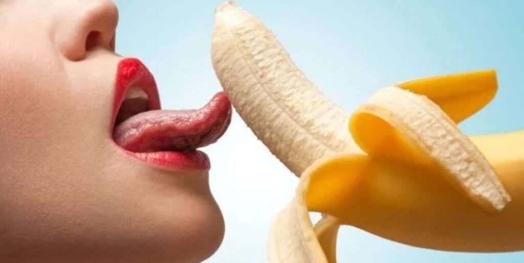 High-end escort session with oral sex included Elegant blonde escort offering OWO in Amsterdam