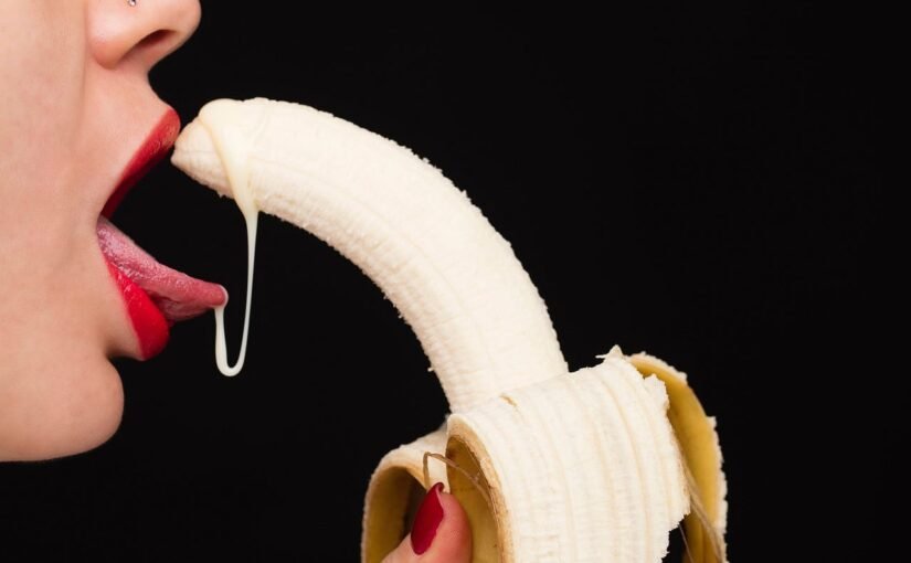 Discreet Amsterdam escort offering OWO service