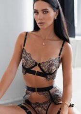Black Lace & Desire – Victorya, Your Exclusive GFE Escort in Amsterdam